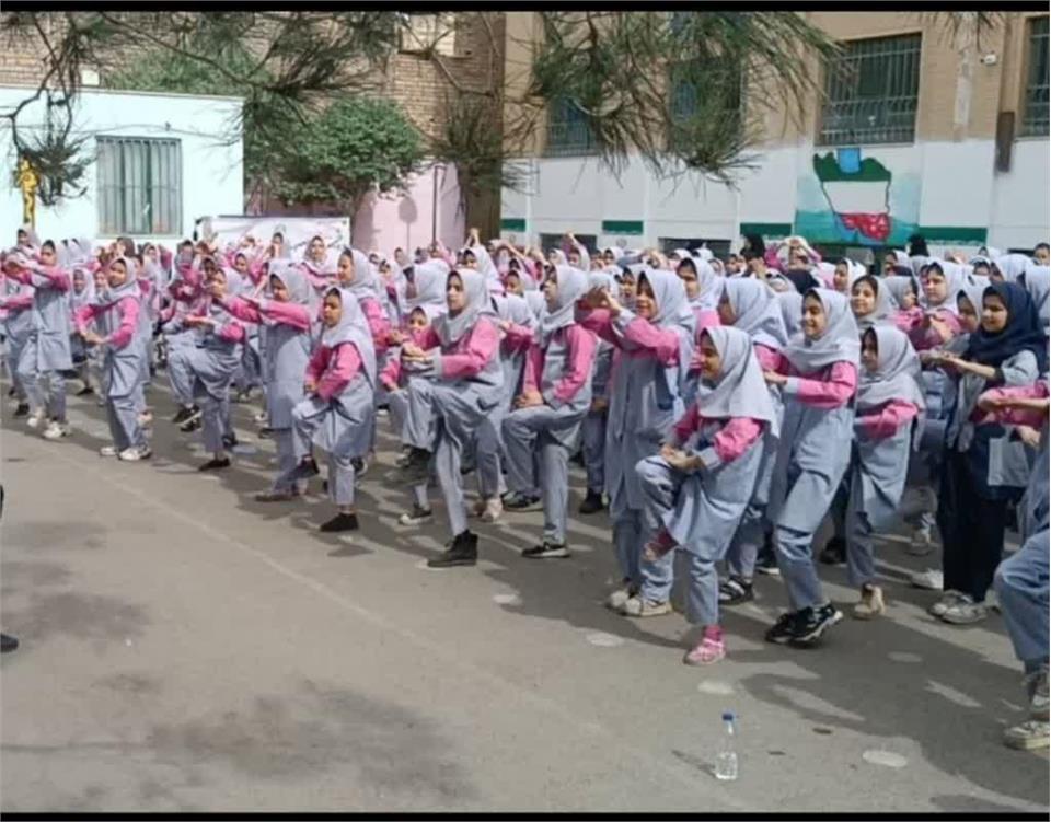 همایش ایروبیک در حاشیه شهر برگزار شد